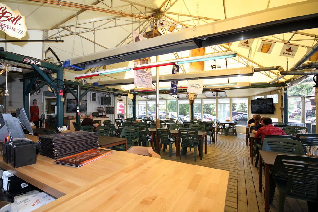 Coast High Country Inn Whitehorse Ngoại thất bức ảnh